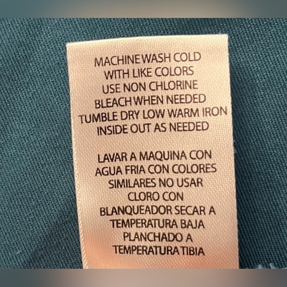 Green scrub top, size L - Picture 7 of 7